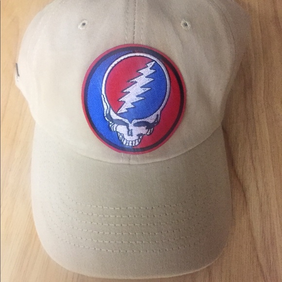 Grateful Dead Accessories - Grateful Dead Steal Your Face Cotton Baseball Cap.